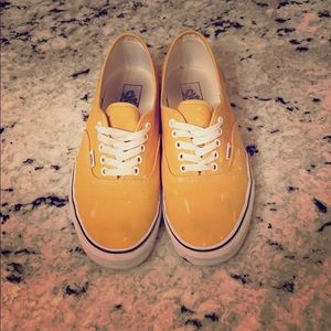 Yellow vans w/ splats